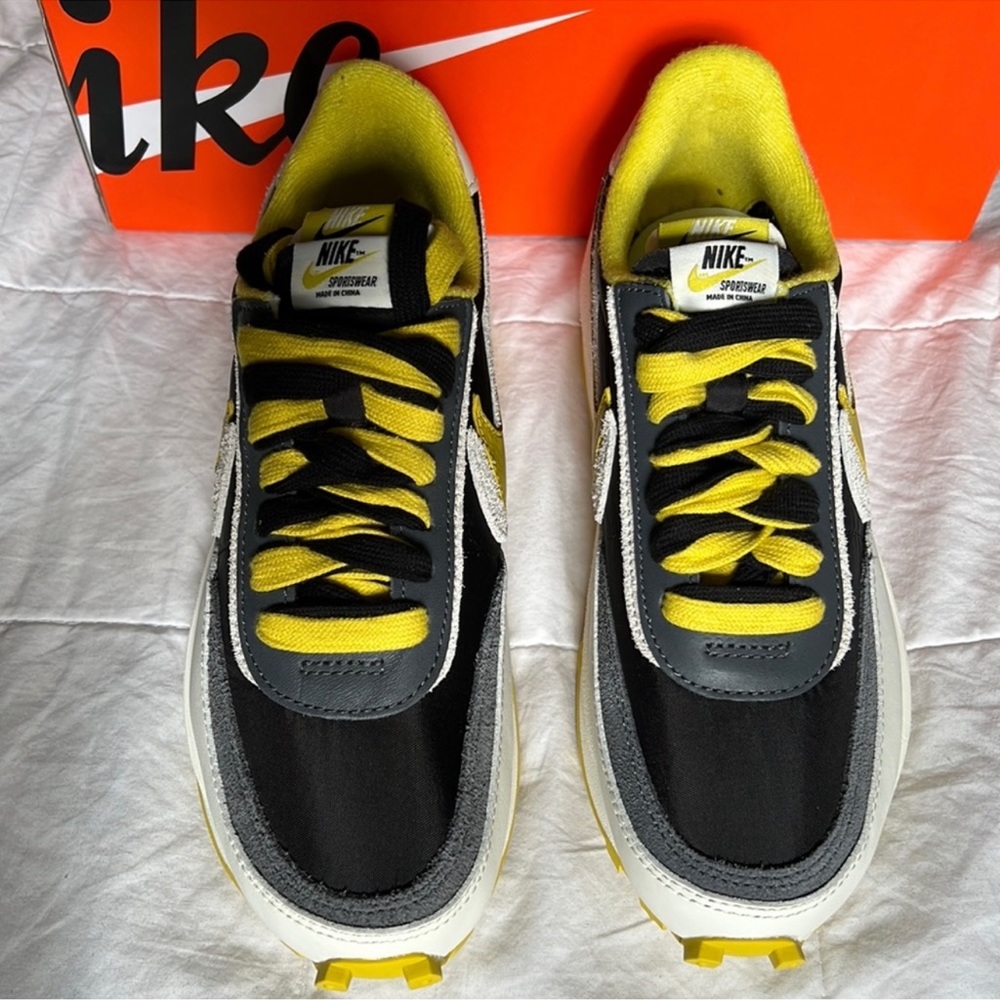 Nike LDWaffle Sacai Black and bright citron